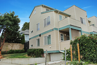 936 N 85th St in Seattle, WA - Foto de edificio - Building Photo