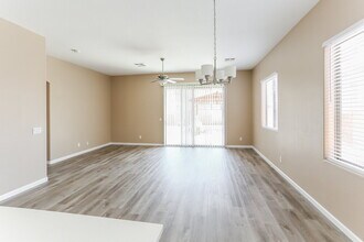 5037 W Nancy Ln in Phoenix, AZ - Building Photo - Building Photo