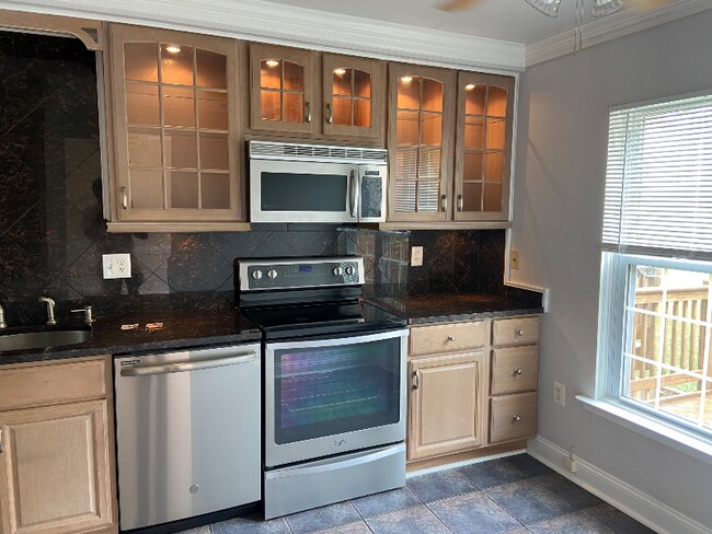 property at 6165 Green Hollow Ct
