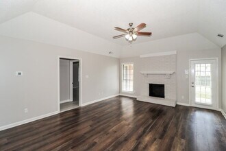 4879 Baywood Dr in Millington, TN - Building Photo - Building Photo
