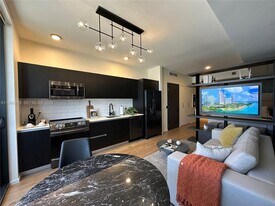 398 NE 5th St, Unit 3008 in Miami, FL - Building Photo