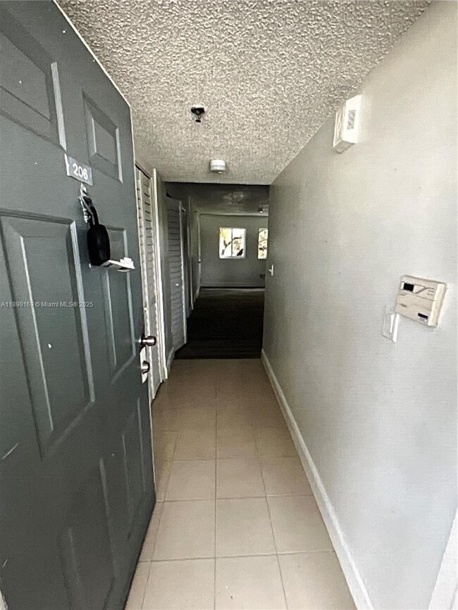 201 NW 7th St in Miami, FL - Building Photo - Building Photo