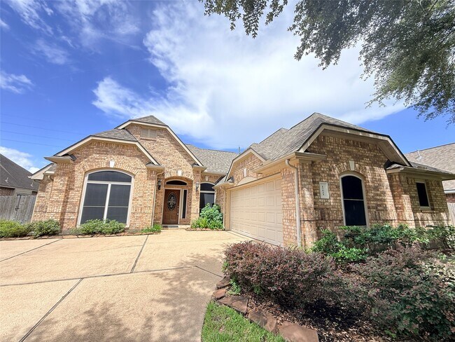 property at 17523 Laguna Trail Dr