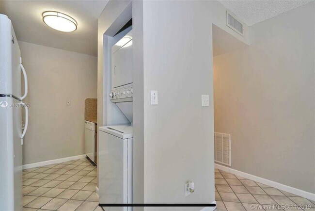 4147 NW 90th Ave in Coral Springs, FL - Building Photo - Building Photo