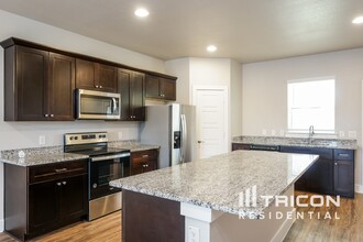 10356 Ft Ewell Trl in Crowley, TX - Building Photo - Building Photo