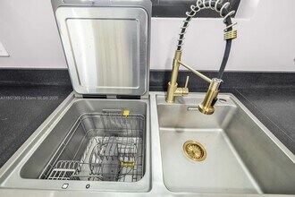 8931 NE 2nd Ave in El Portal, FL - Building Photo - Building Photo