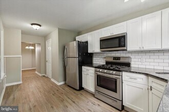 1615 E Eyre St in Philadelphia, PA - Building Photo - Building Photo