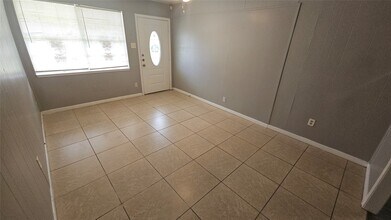 10806 Safeguard St in Houston, TX - Building Photo - Building Photo