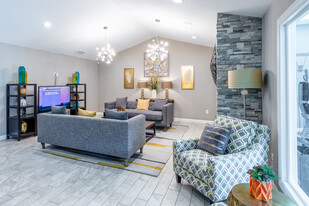Park West Apartments in Fort Worth, TX - Building Photo