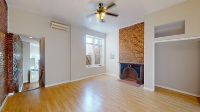 1705 N Calvert St, Unit 1B in Baltimore, MD - Foto de edificio - Building Photo