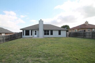 2506 Eastwood Dr in Killeen, TX - Building Photo - Building Photo
