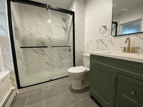 66 Elm St, Unit 2 in Cambridge, MA - Foto de edificio - Building Photo