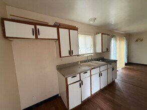 6113 Natchez Dr in Mount Morris, MI - Building Photo - Building Photo