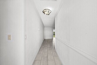 192 Cape Cod Cir in Greenacres, FL - Building Photo - Building Photo