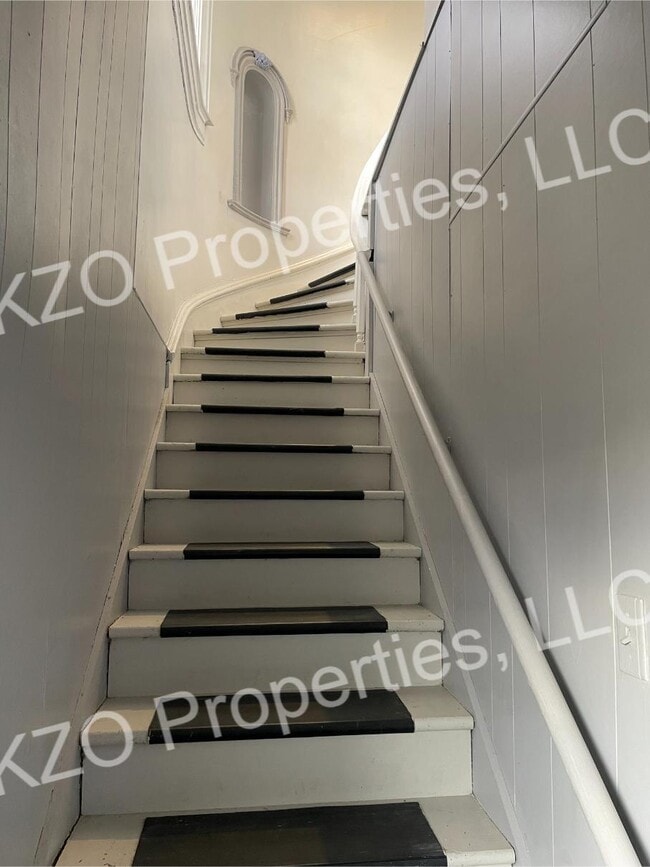 608 W Michigan Ave in Paw Paw, MI - Building Photo - Building Photo