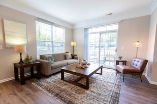 Chestnut Hill Apartments in Columbus, OH - Building Photo