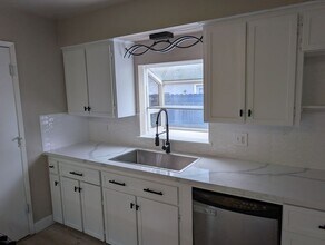 1715 Fordham Ave in Clovis, CA - Building Photo - Building Photo