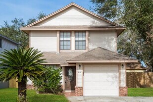 2197 Grasmere Dr in Apopka, FL - Building Photo