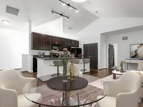 River View at Bexley in Columbus, OH - Foto de edificio - Building Photo