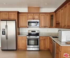 4516 Ramsdell Ave in Montrose, CA - Building Photo - Building Photo