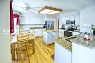 18618 E Grand Cir in Aurora, CO - Foto de edificio - Building Photo