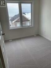 99 Danzatore Path in Oshawa, ON - Building Photo - Building Photo