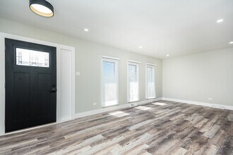 15369 Ingleside Ave in South Holland, IL - Building Photo - Building Photo