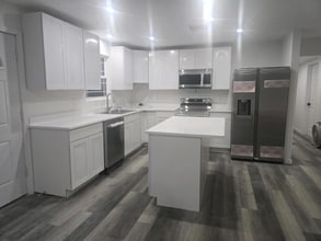 739 NW Palm Dr in Lake City, FL - Building Photo - Building Photo
