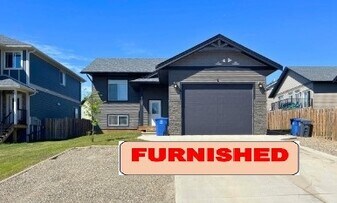 8712-B-8782 82 St in Fort St John, BC - Building Photo