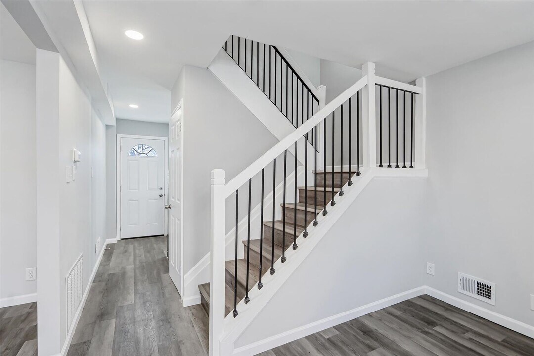 516 Warner St in Baltimore, MD - Building Photo