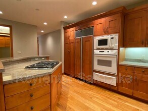 2178 Netties Pl in Holladay, UT - Building Photo - Building Photo