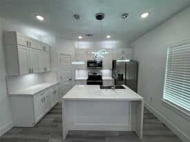 4604 Bricker St in Houston, TX - Building Photo