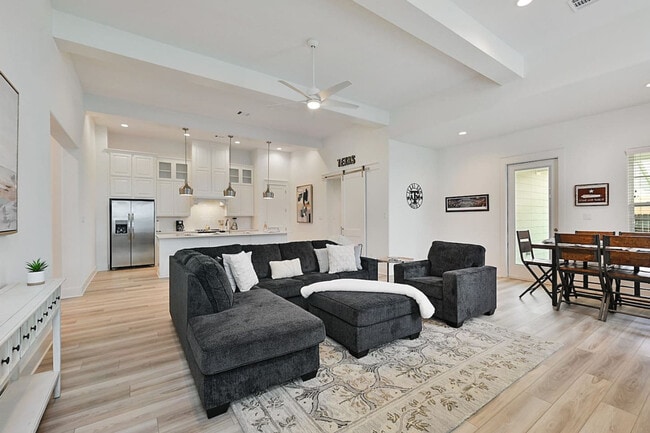 property at 5048 Mooney Fls Dr