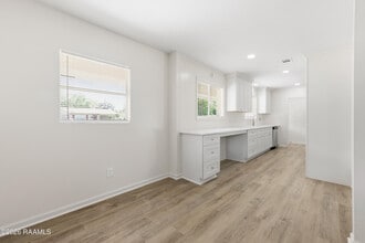 317 Kim Dr in Lafayette, LA - Building Photo - Building Photo