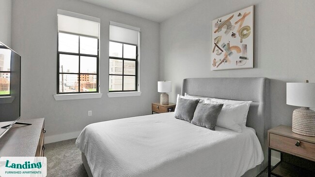 1215 Sawyer St, Unit 328