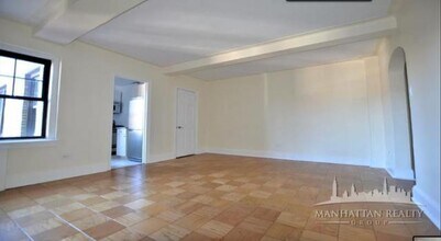 95 Christopher St in New York, NY - Building Photo - Building Photo