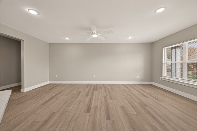 property at 3527 La Retama Dr