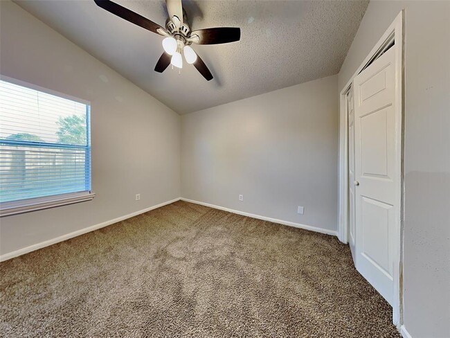 4631 Croker Ridge Rd in Houston, TX - Building Photo - Building Photo