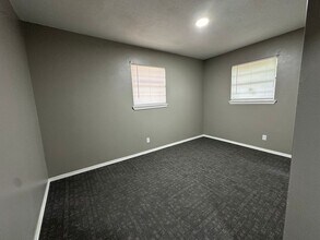 307-309 E Fir St in Russellville, AR - Building Photo - Building Photo