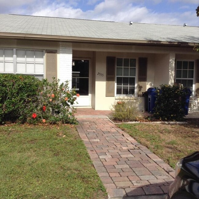 property at 2955 Stillwell Ct