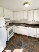 2920 Midvale Ave-Unit -Woodpipe 2910-B in Philadelphia, PA - Building Photo - Building Photo