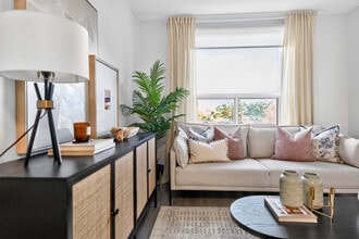 Elora in Mississauga, ON - Building Photo - Building Photo