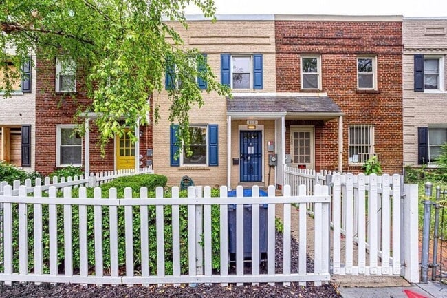 118 O St SW in Washington, DC - Building Photo - Building Photo