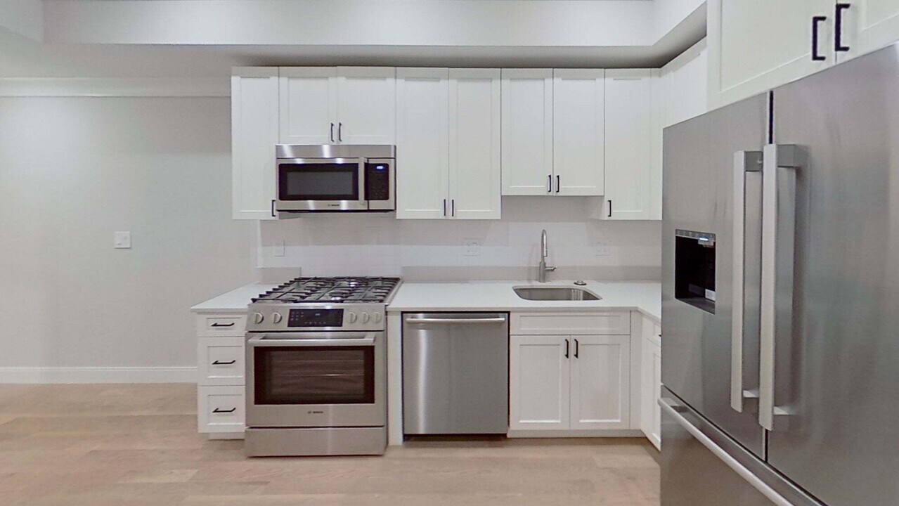 45 Englewood Ave, Unit 2 in Boston, MA - Foto de edificio