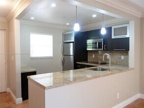 7701 Camino Real in Miami, FL - Building Photo - Building Photo