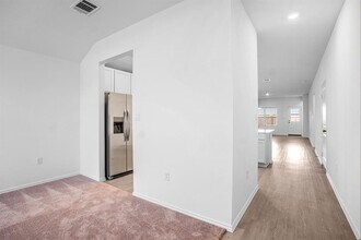 113 Imola St in Hutto, TX - Building Photo - Building Photo