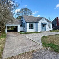 1836 Rivercrest St in Beaumont, TX - Building Photo