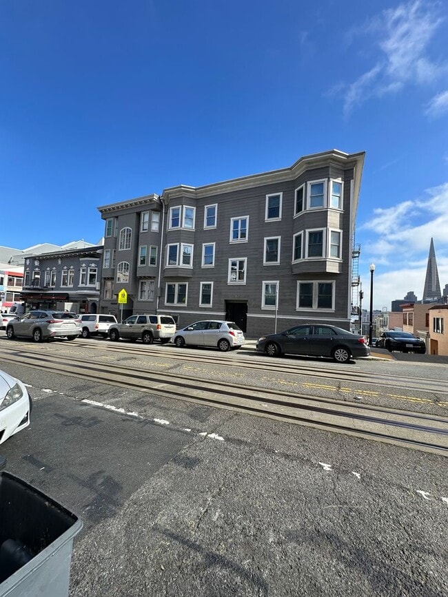 1336 Mason St in San Francisco, CA - Building Photo - Building Photo