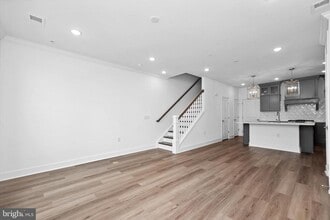 4828 America Square in Chantilly, VA - Building Photo - Building Photo
