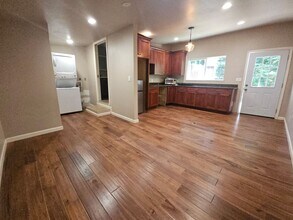 15 est 81st St in Ben Lomond, CA - Building Photo - Building Photo